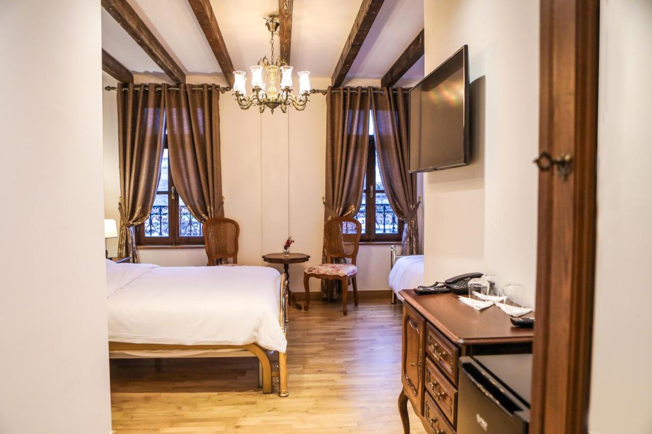 Sonnet Hotel *