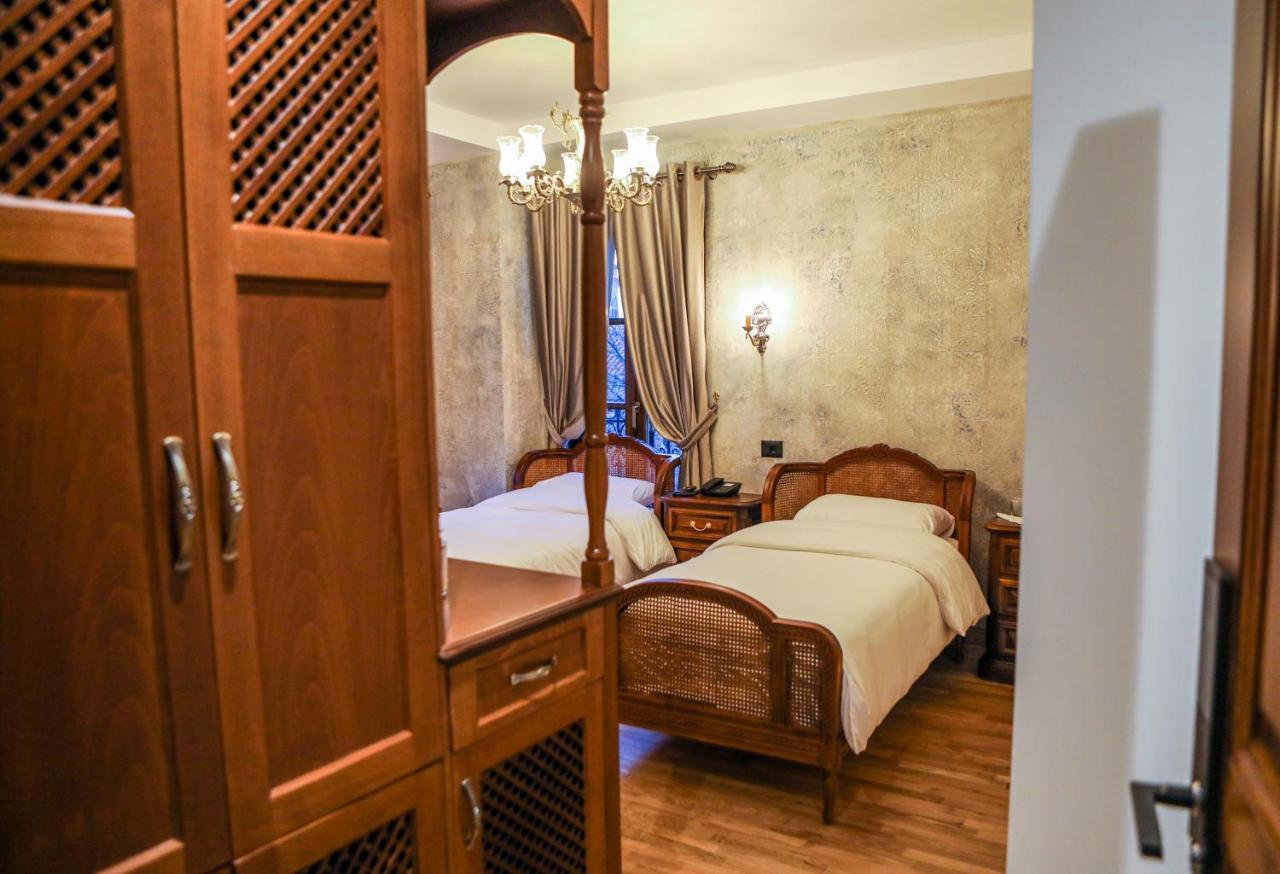 Sonnet Hotel *