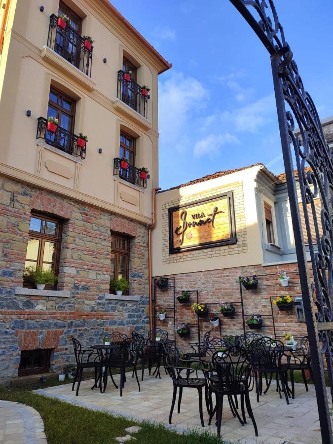 Sonnet Hotel *
